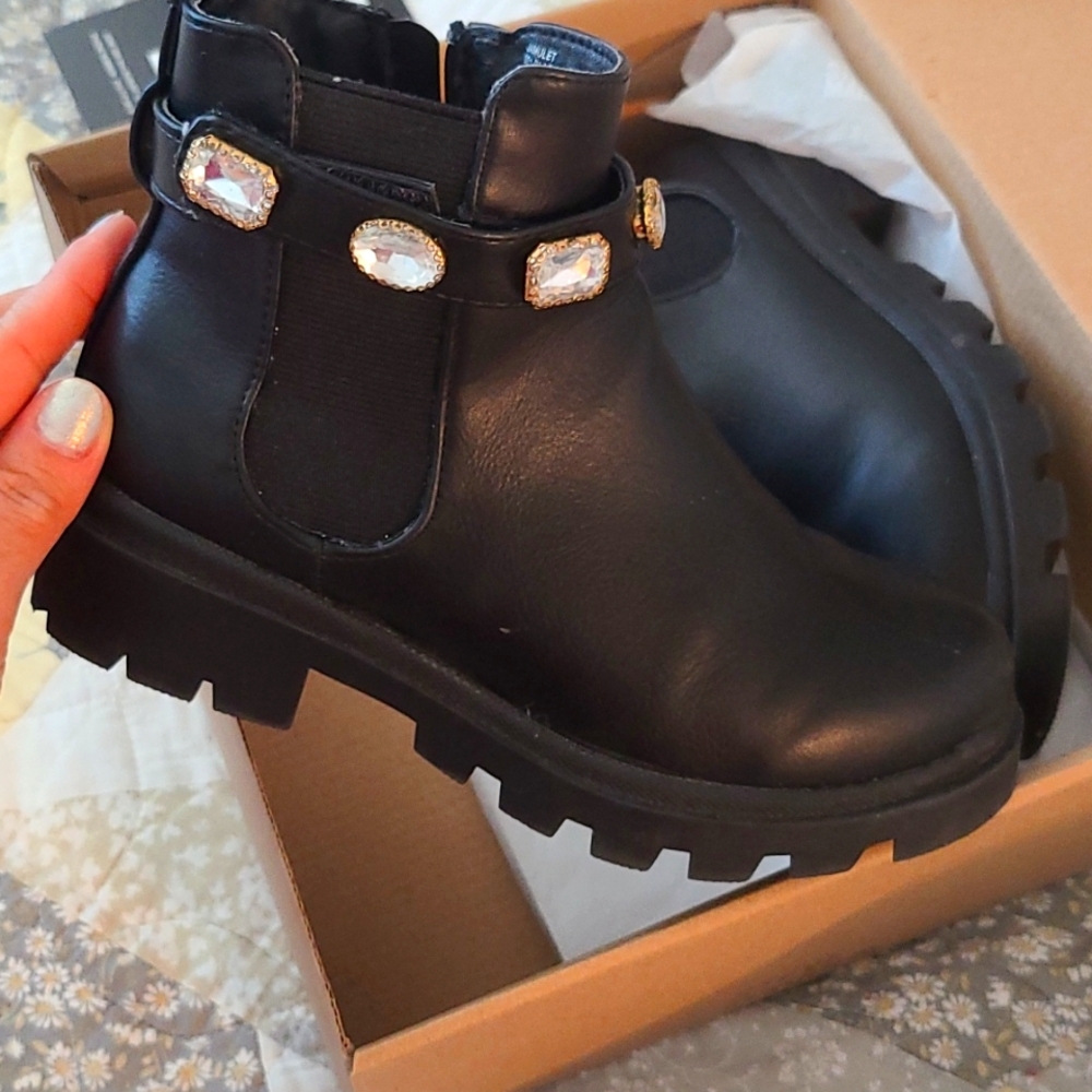 Girl size 2